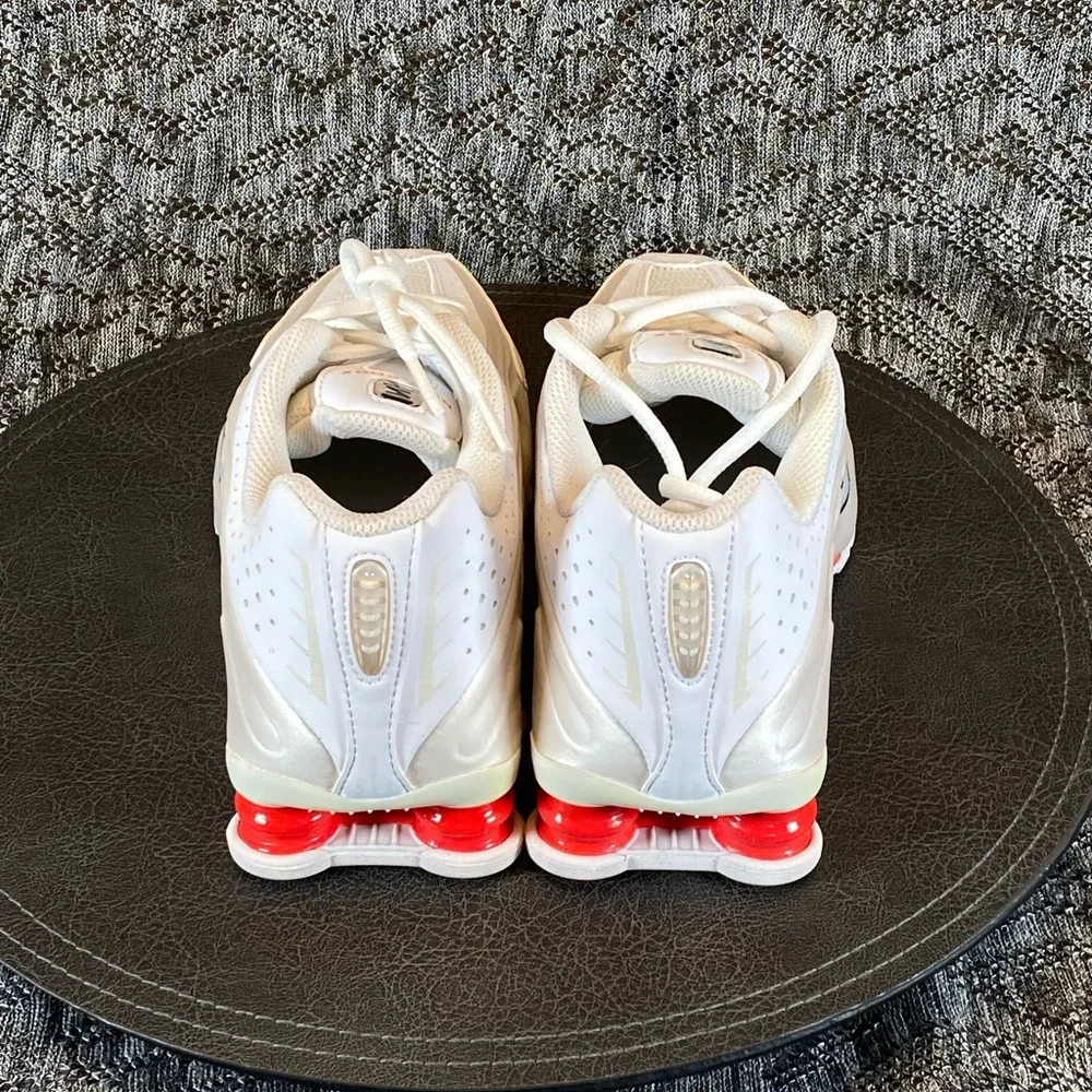 Nike Shox R4 (GS) Sneaker Kids size 6.5 Y